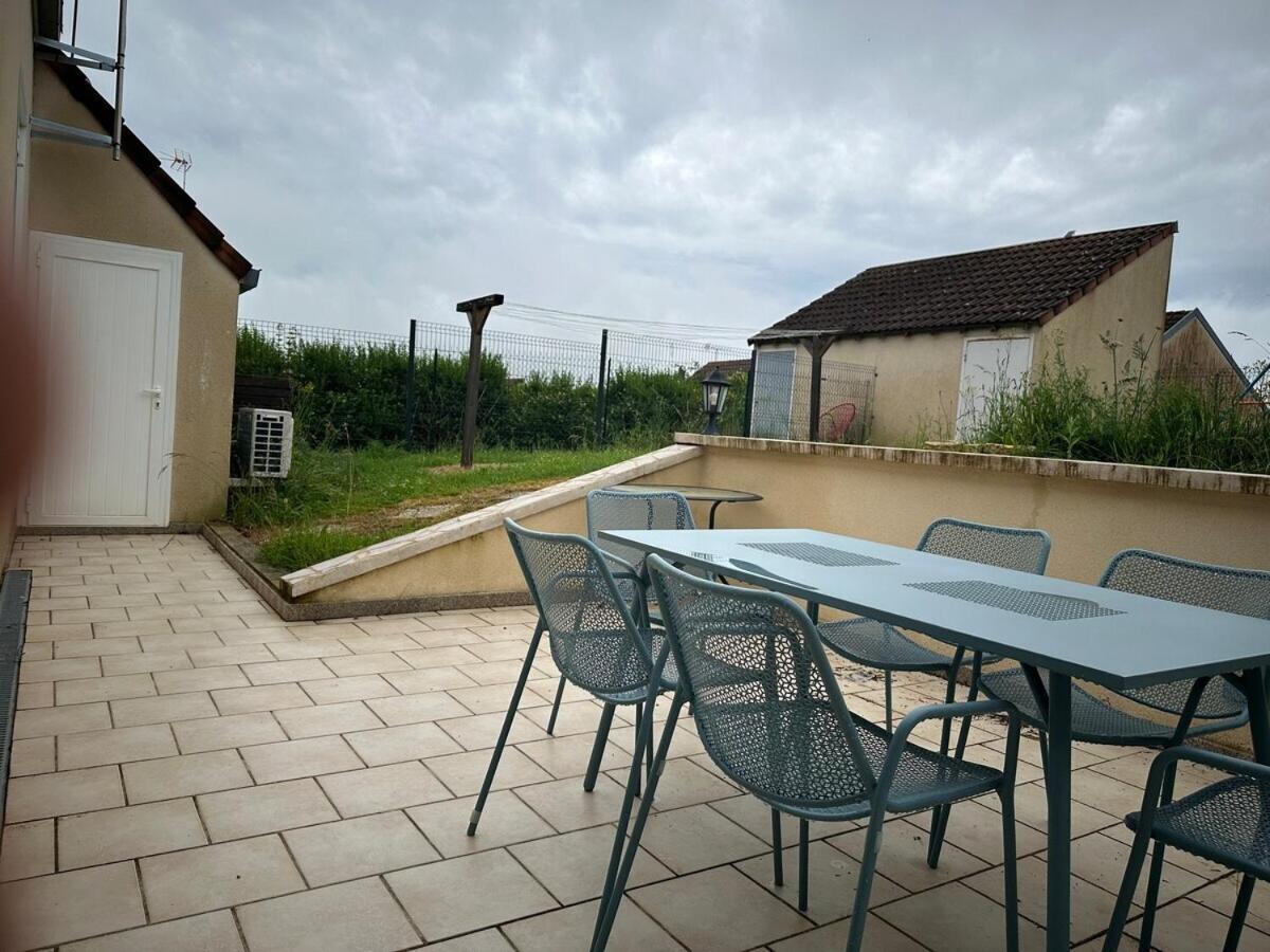 Apartamento Maison Seventies Climatisee, Parking Prive Chablis Exterior foto